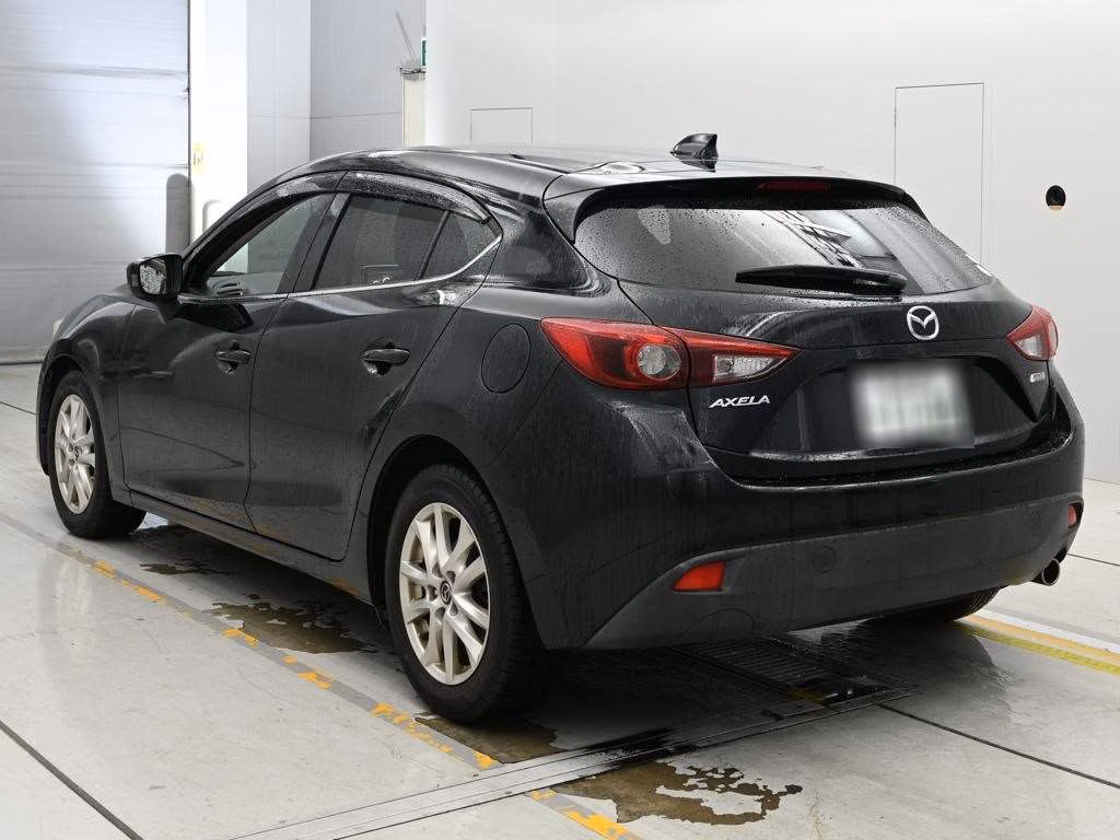 MAZDA AXELA