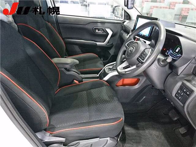 DAIHATSU ROCKY