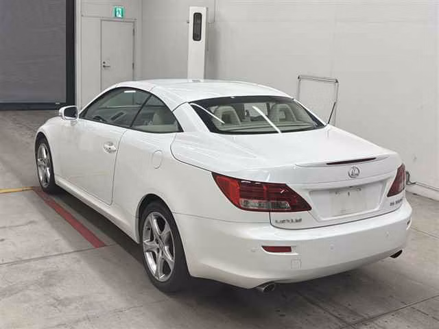 LEXUS IS350