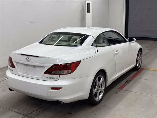 LEXUS IS350