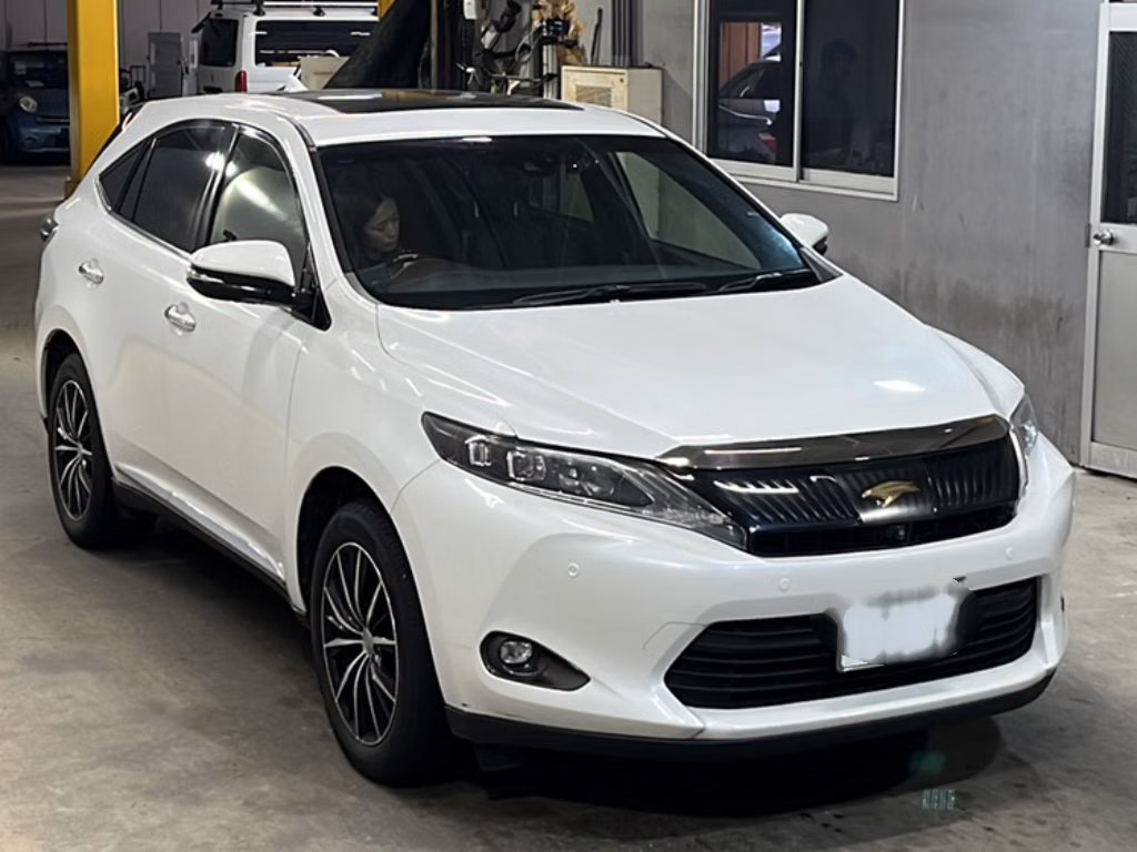 TOYOTA HARRIER