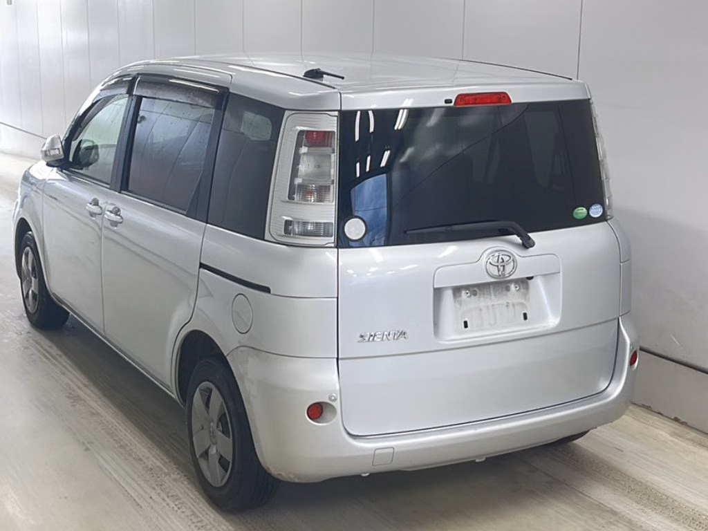 TOYOTA SIENTA