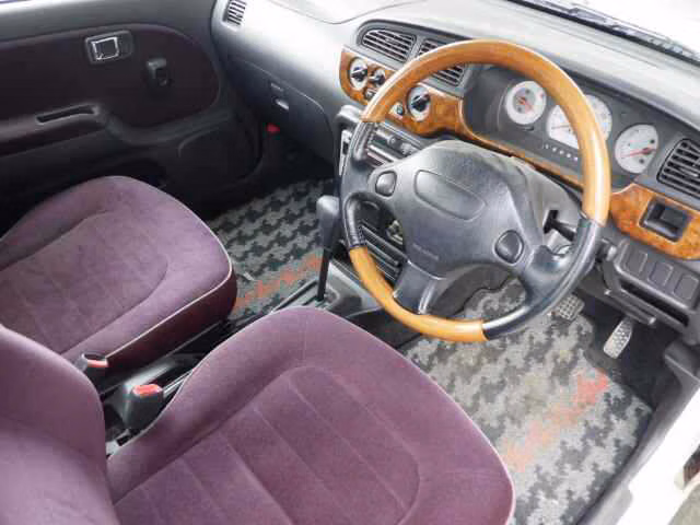 DAIHATSU MIRA GINO