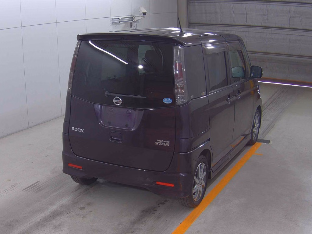 NISSAN ROOX