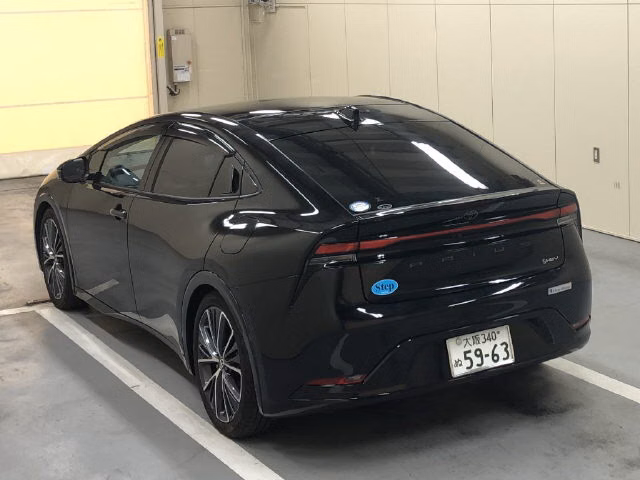 TOYOTA PRIUS