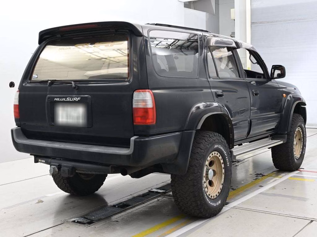 TOYOTA HILUX SURF