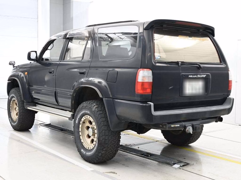TOYOTA HILUX SURF