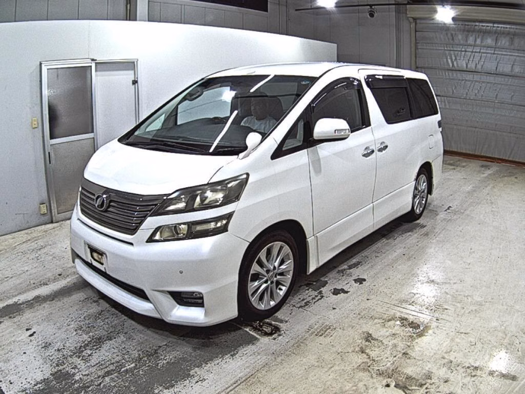 TOYOTA VELLFIRE