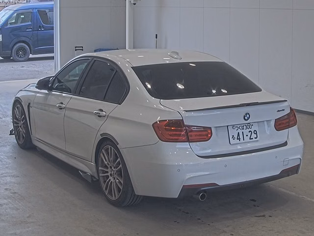 BMW 3-SERIES