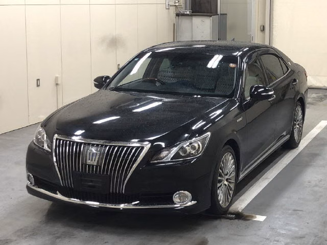 TOYOTA CROWN MAJESTA