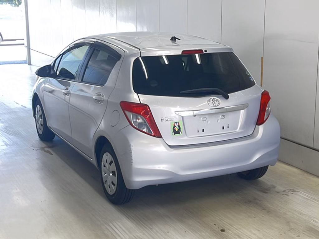TOYOTA VITZ