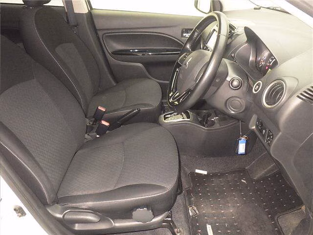 MITSUBISHI MIRAGE
