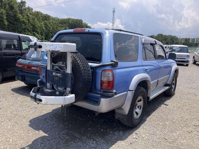 TOYOTA HILUX SURF