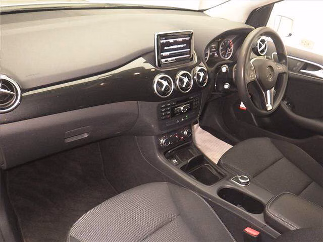 MERCEDES-BENZ B-CLASS
