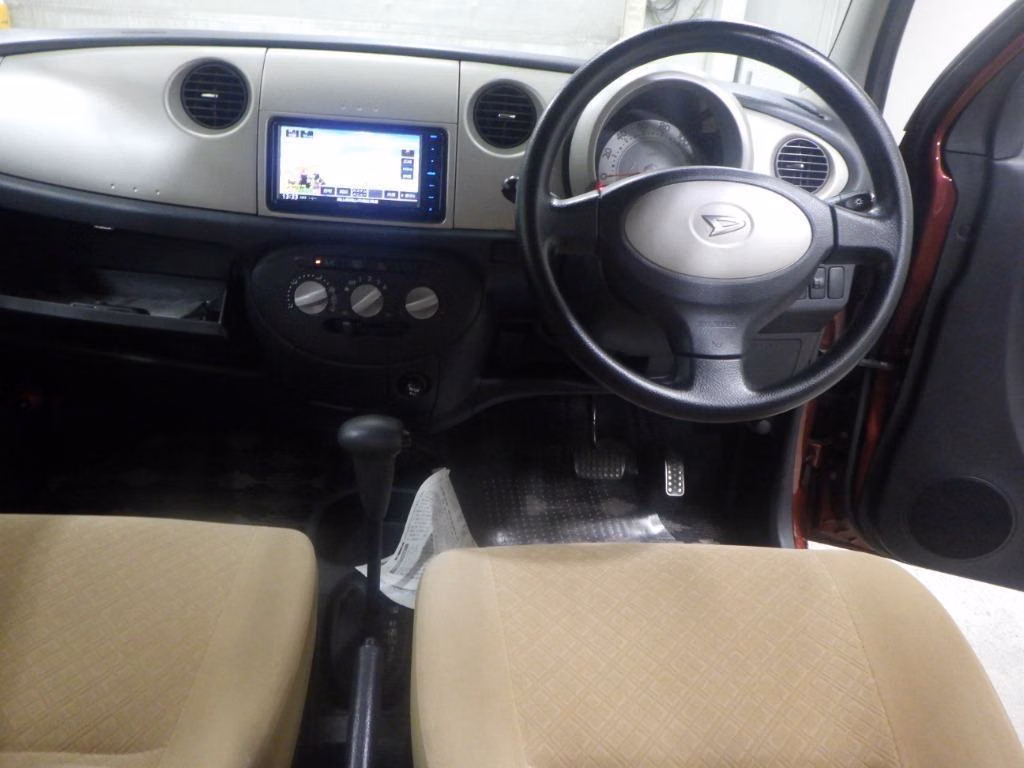 DAIHATSU MIRA GINO