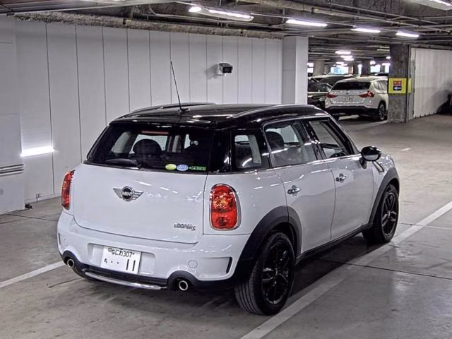 MINI CROSSOVER