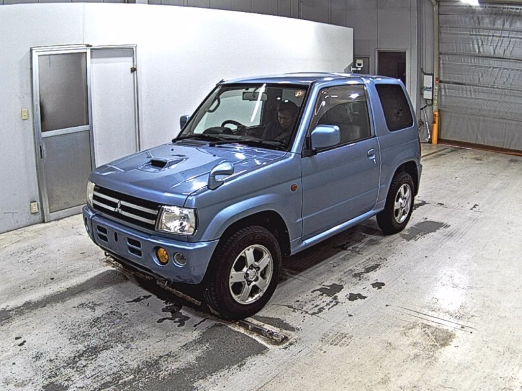 MITSUBISHI PAJERO MINI