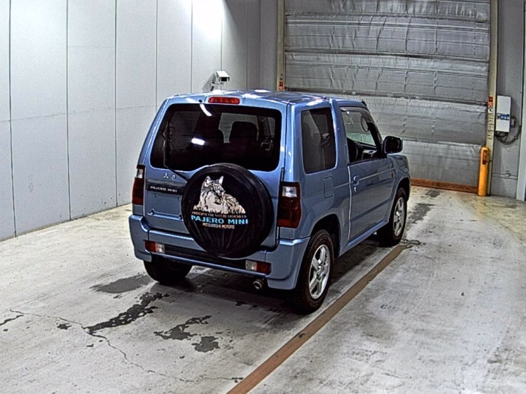 MITSUBISHI PAJERO MINI