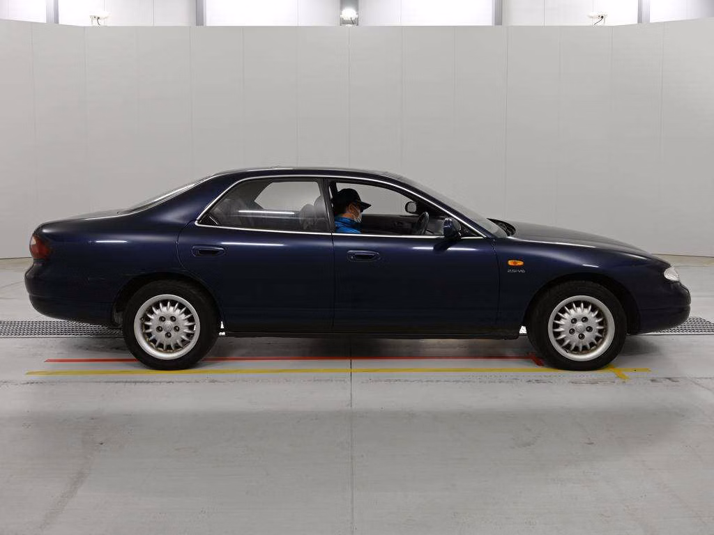 MAZDA EFINI MS-8
