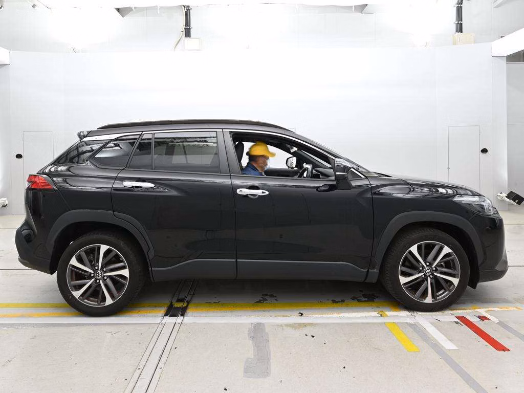 TOYOTA COROLLA CROSS