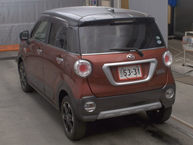 DAIHATSU CAST