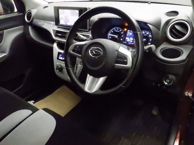 DAIHATSU CAST
