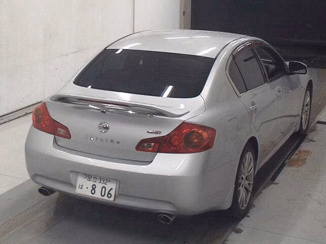NISSAN SKYLINE
