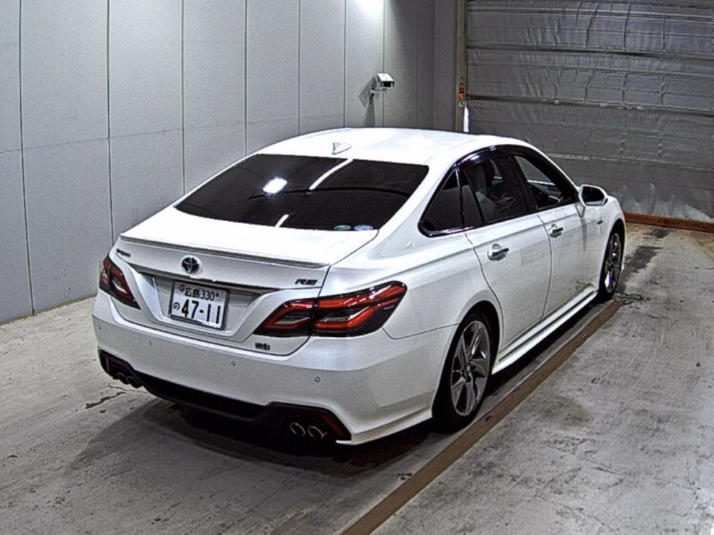 TOYOTA CROWN