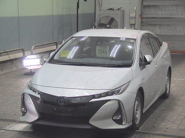 TOYOTA PRIUS PHV