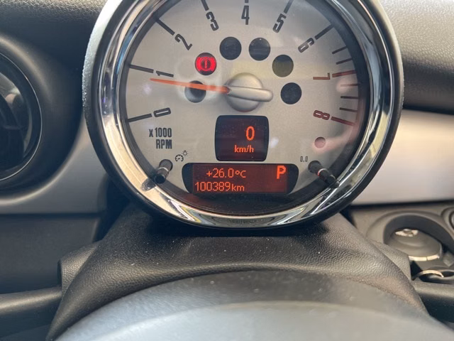 MINI HATCH