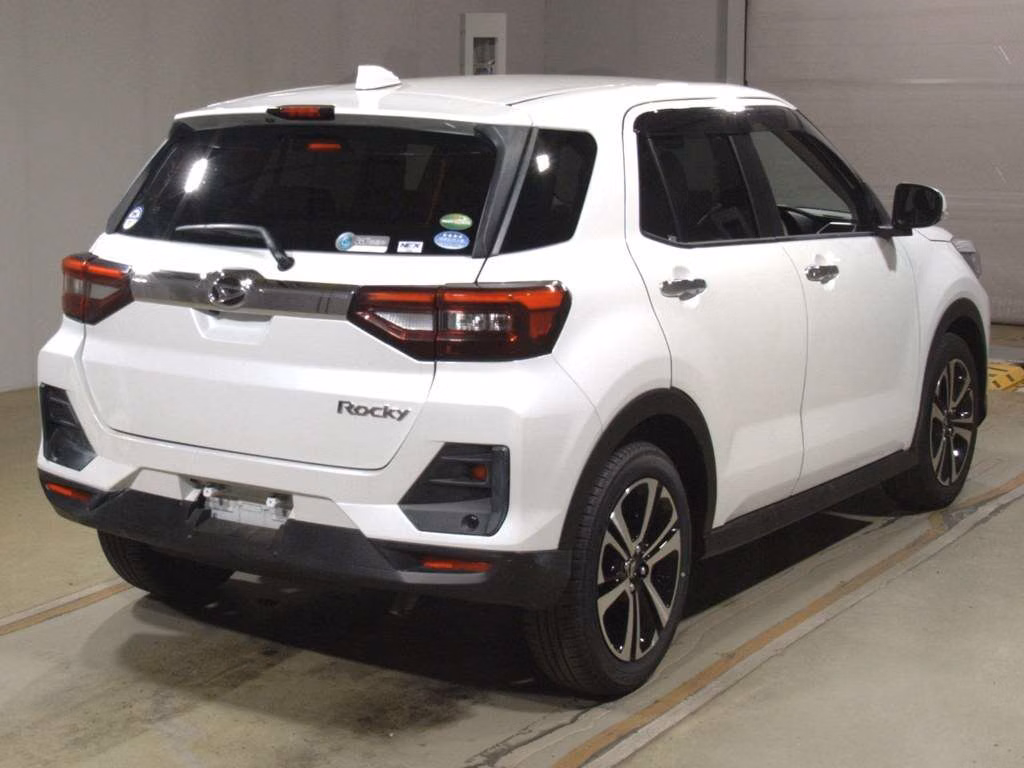 DAIHATSU ROCKY