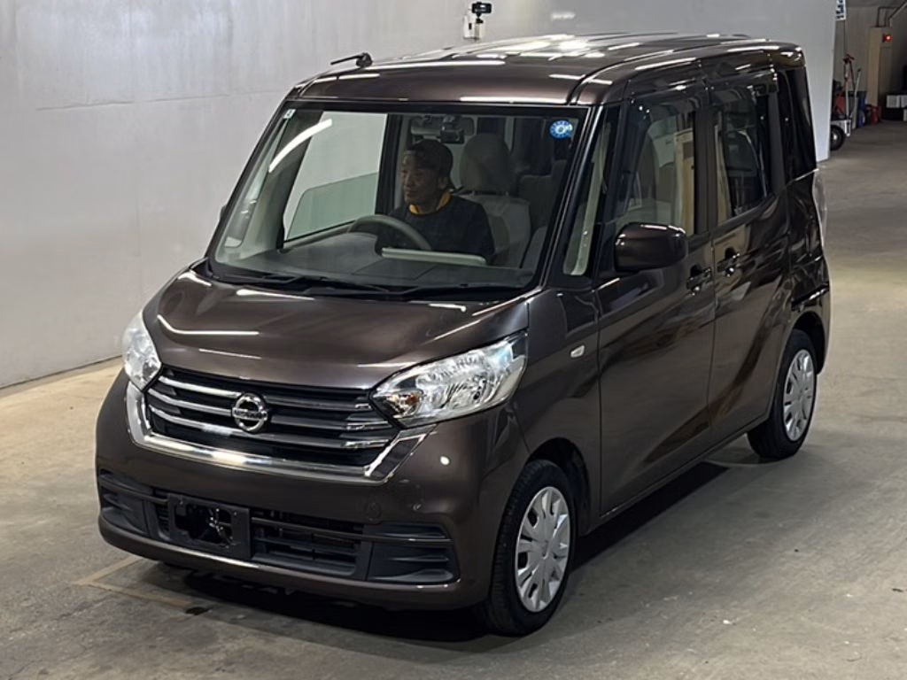 NISSAN DAYZ ROOX