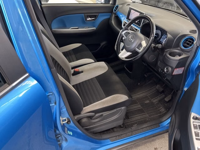 DAIHATSU CAST