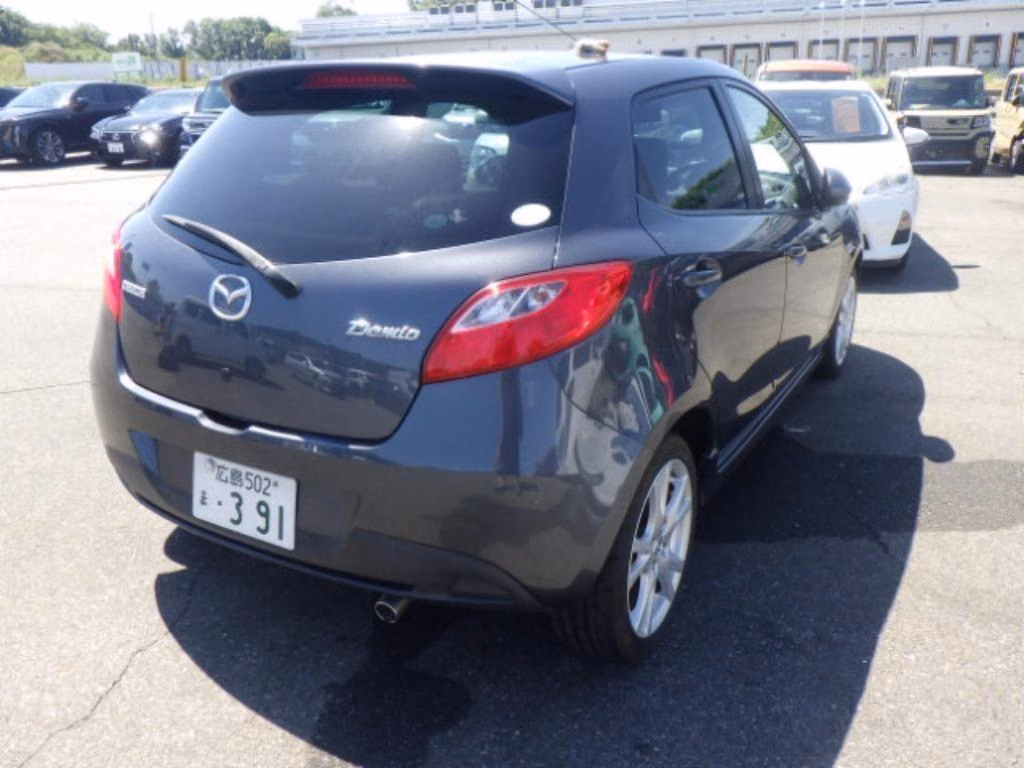MAZDA DEMIO