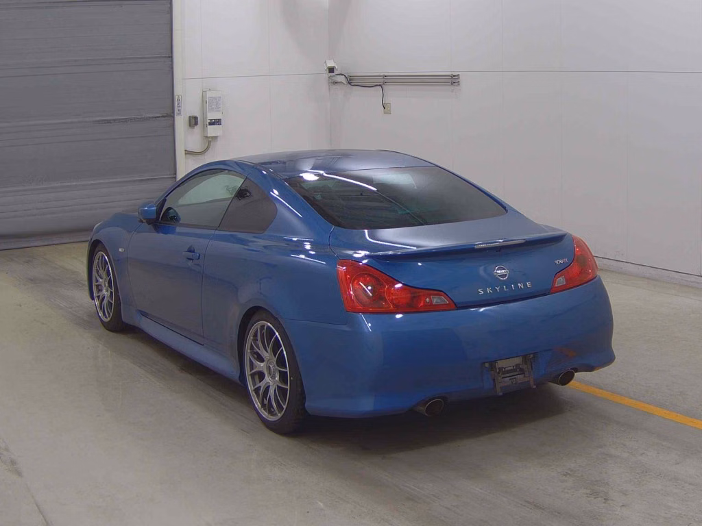 NISSAN SKYLINE