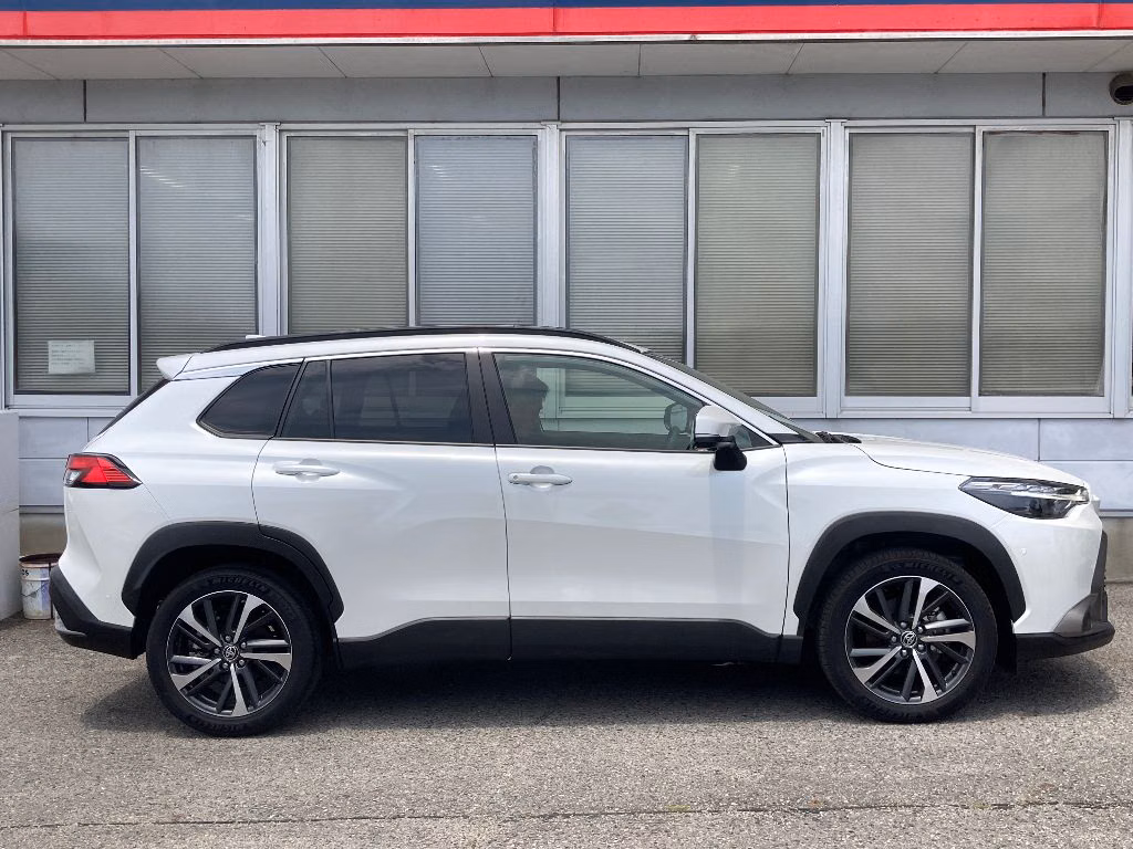 TOYOTA COROLLA CROSS