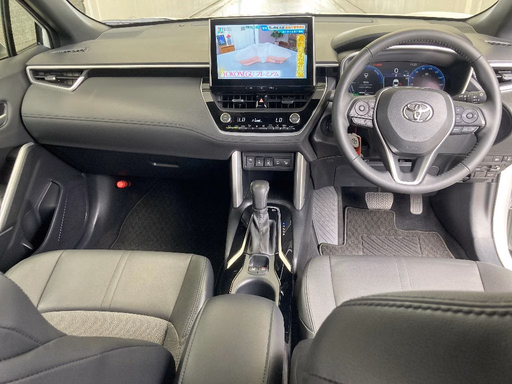 TOYOTA COROLLA CROSS