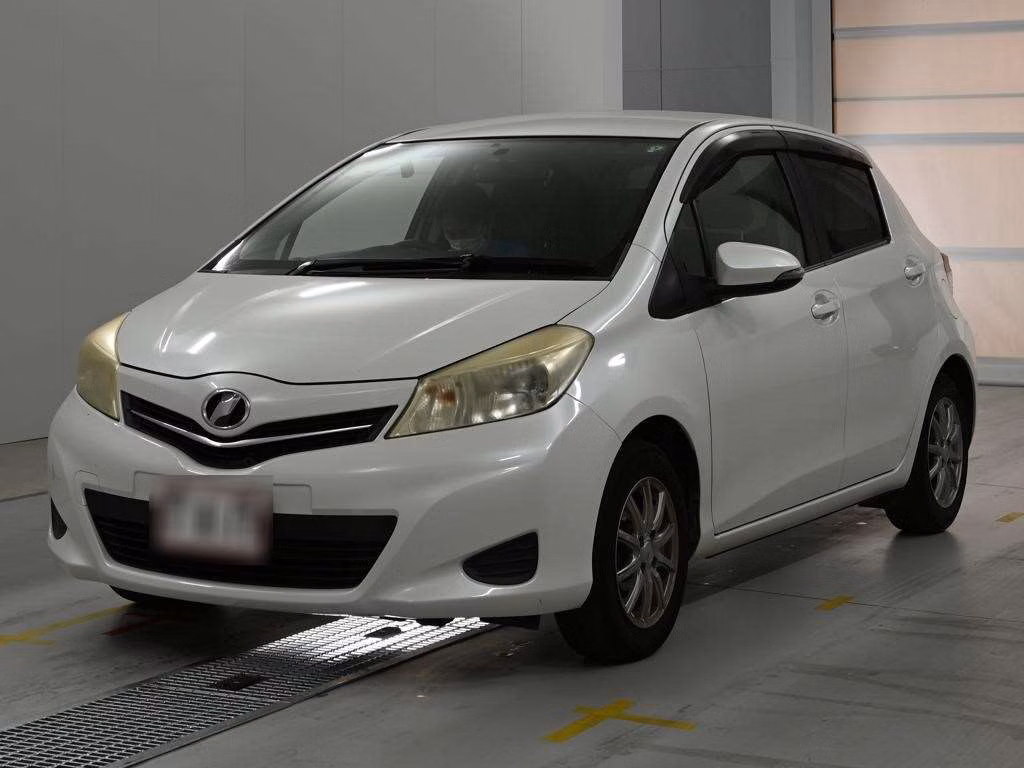 TOYOTA VITZ