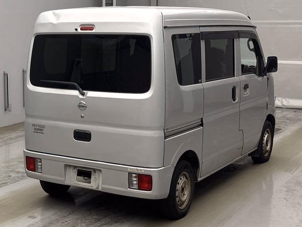 NISSAN NV100 CLIPPER