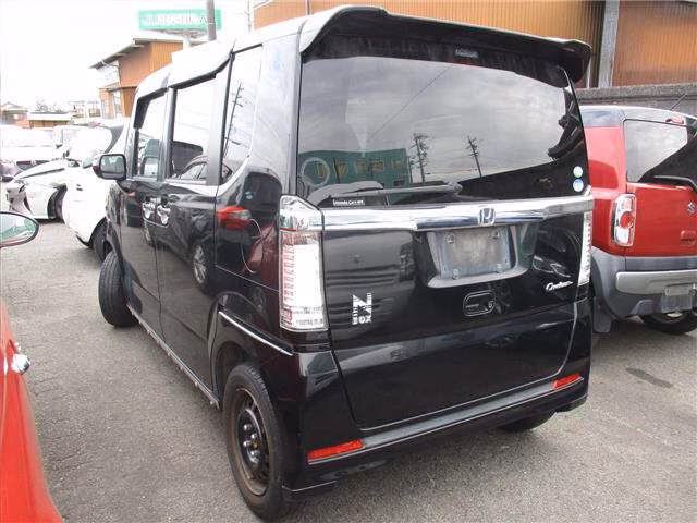 HONDA N-BOX