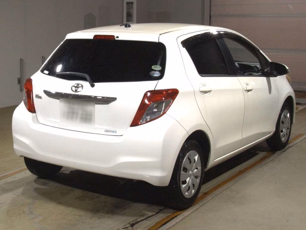 TOYOTA VITZ