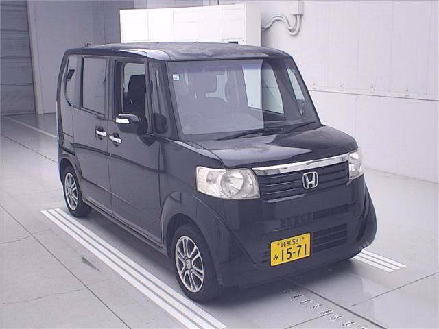 HONDA N-BOX