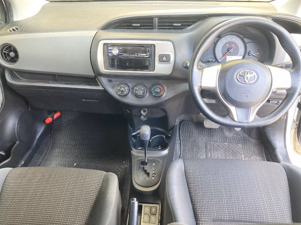 TOYOTA VITZ