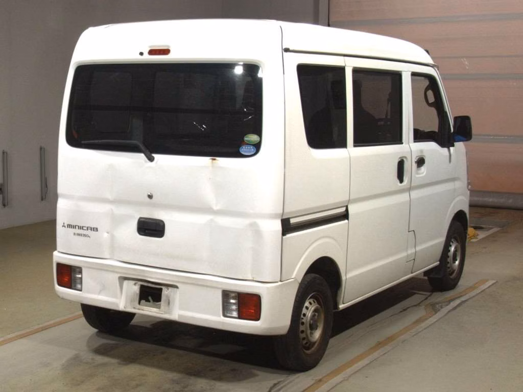 MITSUBISHI MINICAB