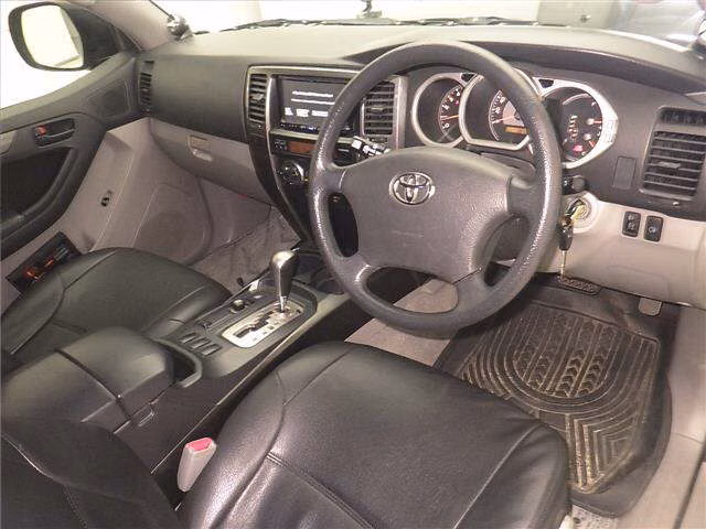 TOYOTA HILUX SURF