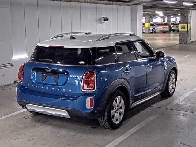 MINI CROSSOVER