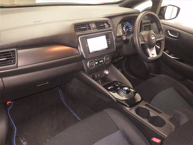 NISSAN LEAF