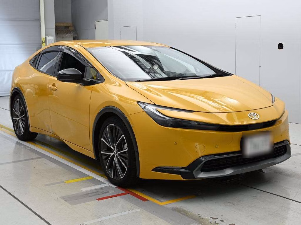 TOYOTA PRIUS