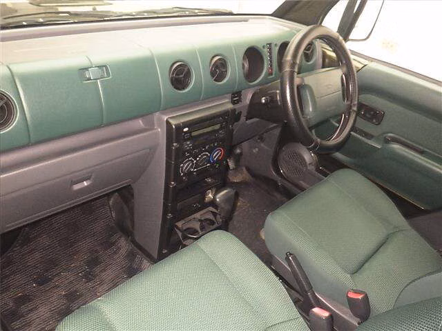 DAIHATSU NAKED