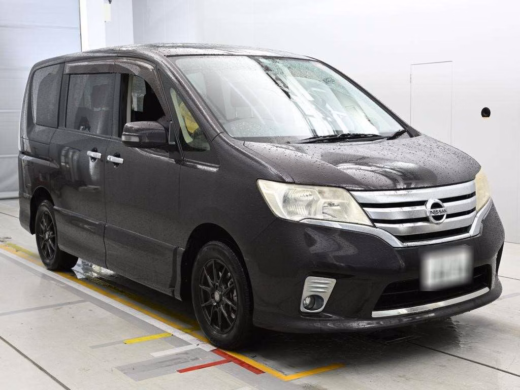 NISSAN SERENA